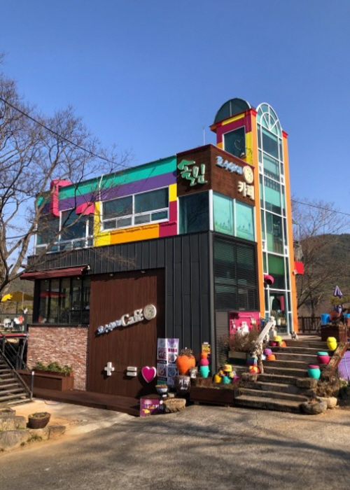 솔잎호수위에가든카페